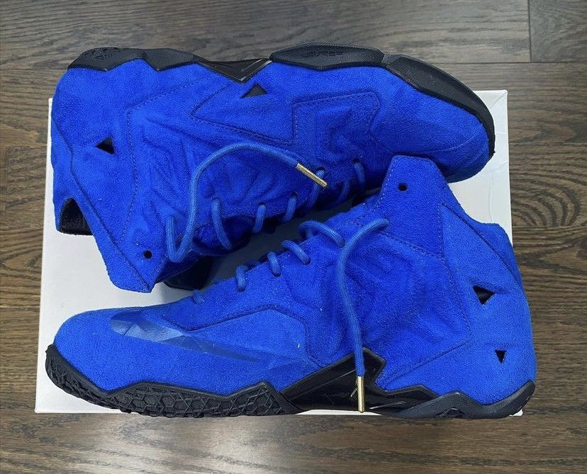 Nike LeBron 11 EXT Suede QS Game Royal 2014 Size US 9 / EU 42 - 1 Thumbnail