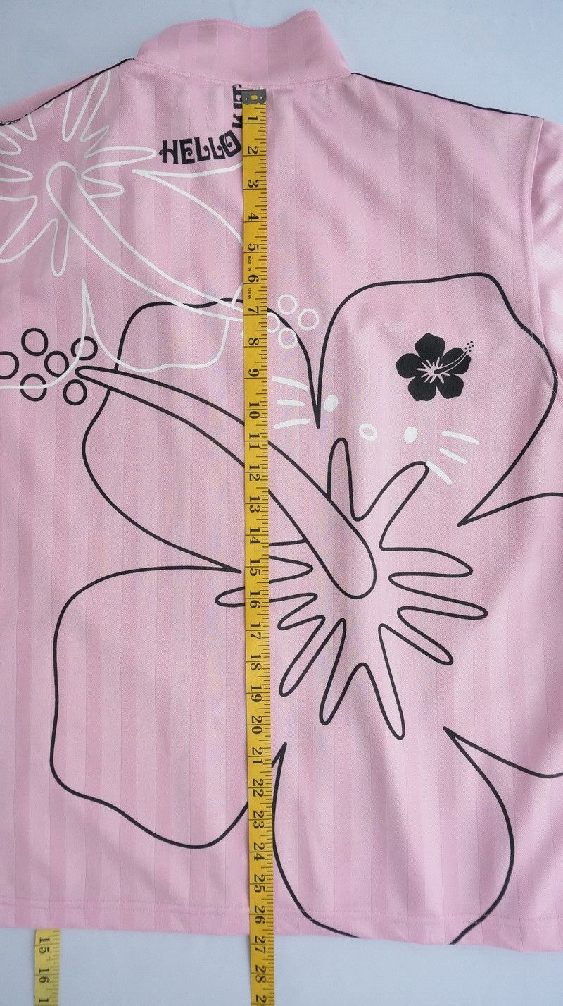 Japanese Brand Vintage Hello Kitty Side Tape Jacket Size US L / EU 52-54 / 3 - 8 Thumbnail