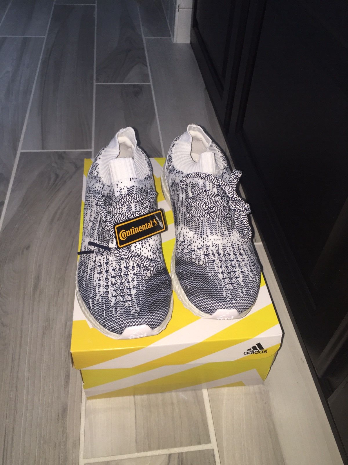 Ultra boost hotsell uncaged outlet