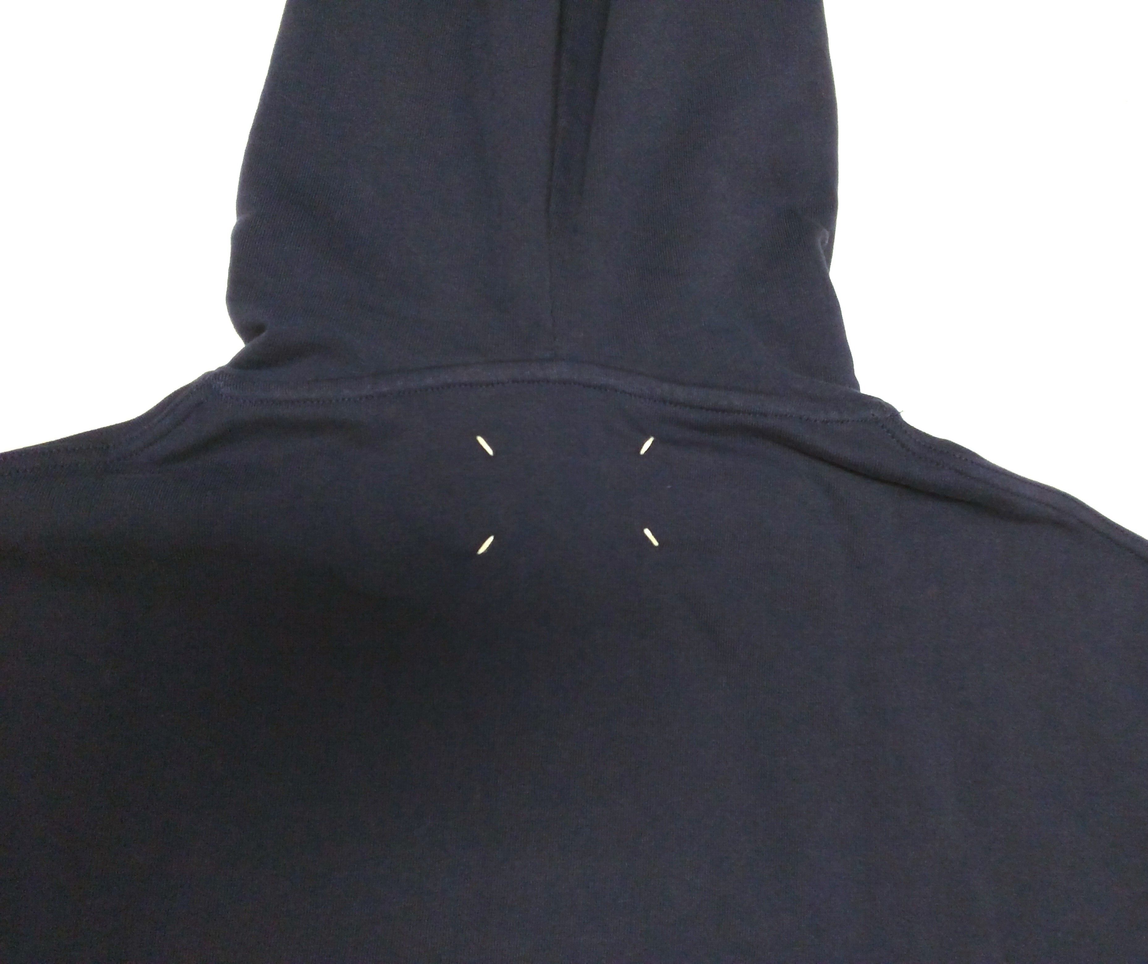 Maison Margiela Stereotype Hoodie Navy Blue 48 MMM Pullover Size US L / EU 52-54 / 3 - 9 Thumbnail