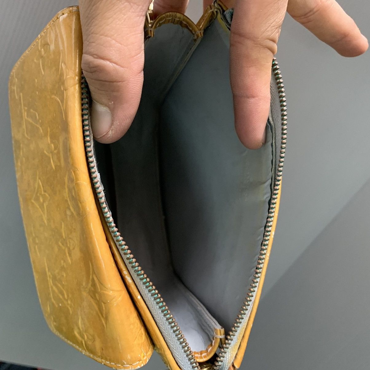 Louis Vuitton Louis Vuitton Vernis Chain Slingbag Size ONE SIZE - 13 Thumbnail