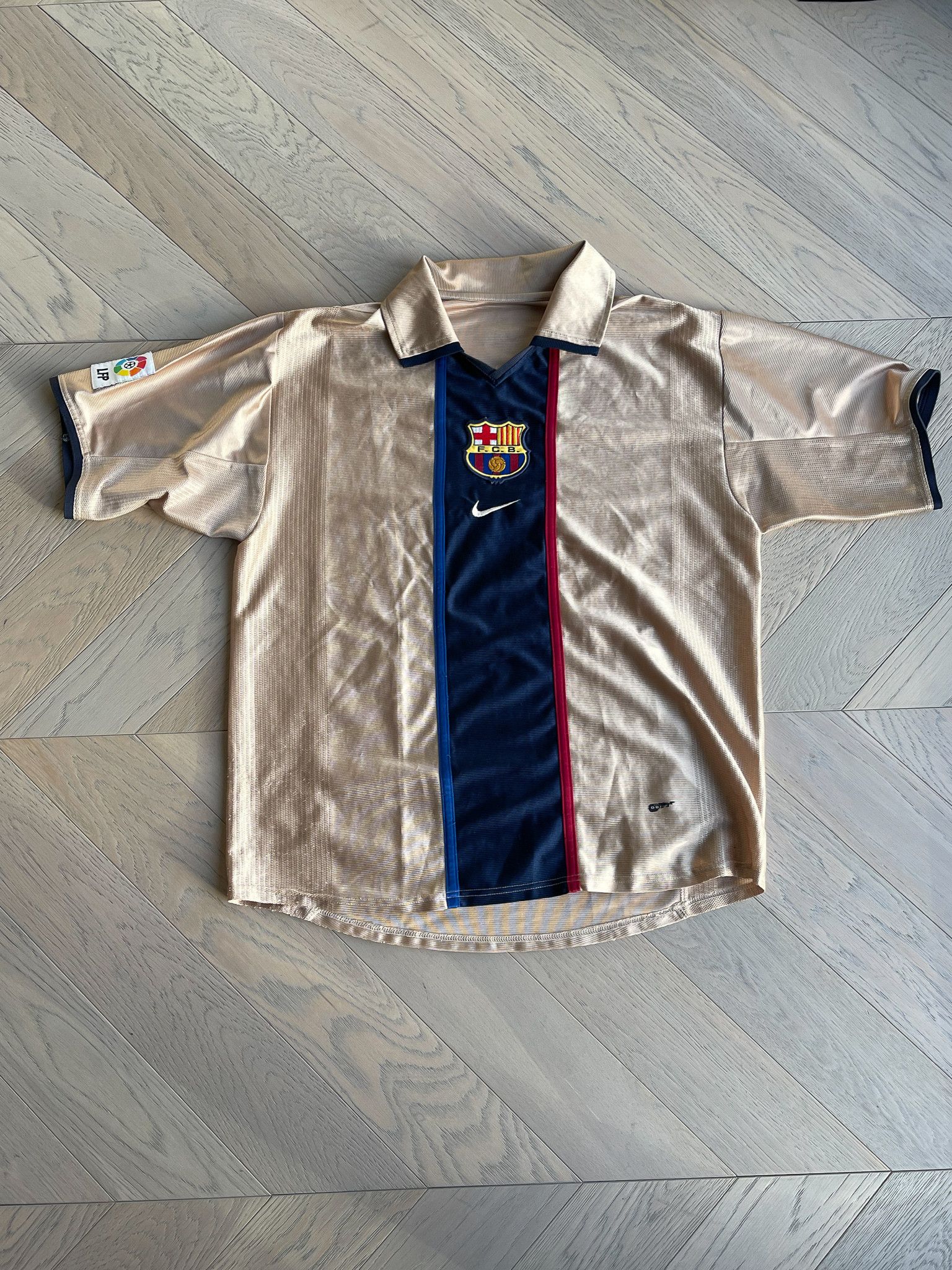 Nike FC BARCELONA JERSEY Size US M / EU 48-50 / 2 - 1 Thumbnail