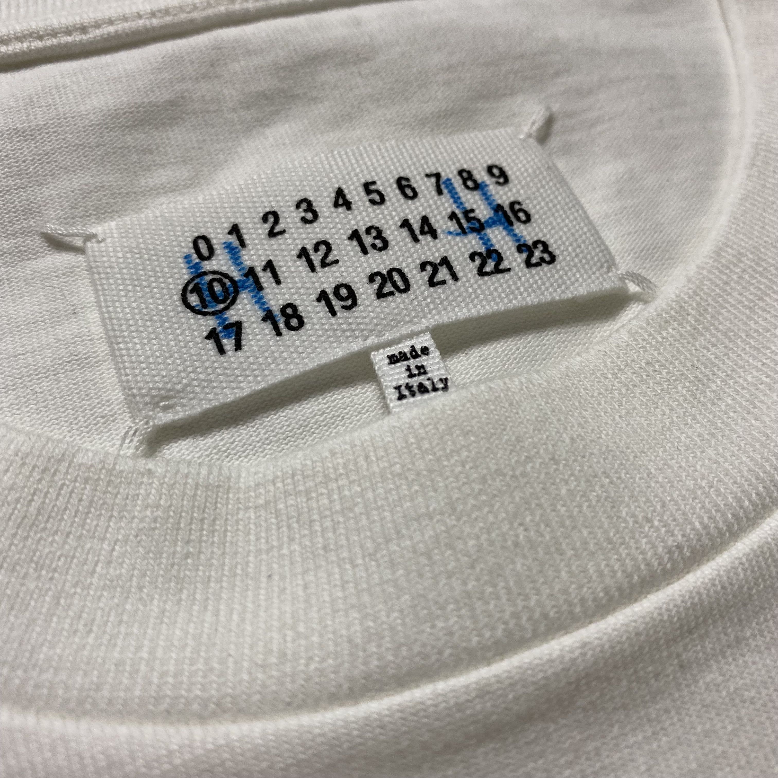 Maison Margiela Maison Margiela "Caution" T-shirt Size US M / EU 48-50 / 2 - 3 Thumbnail