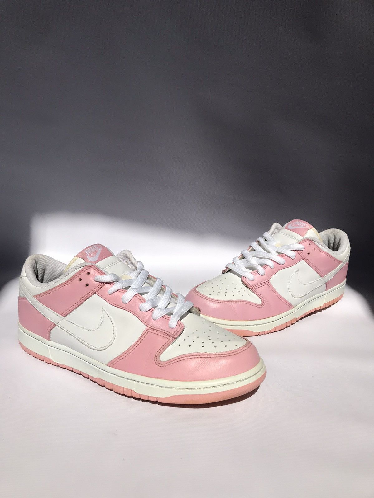 Nike × Vintage 2005 Nike Dunk Low Real Pink White-Pink Size US 10 / EU 43 - 2 Thumbnail