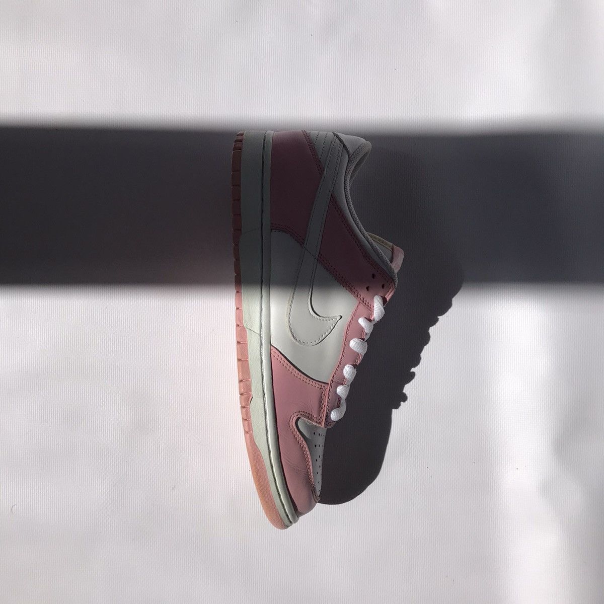 Nike × Vintage 2005 Nike Dunk Low Real Pink White-Pink Size US 10 / EU 43 - 11 Thumbnail