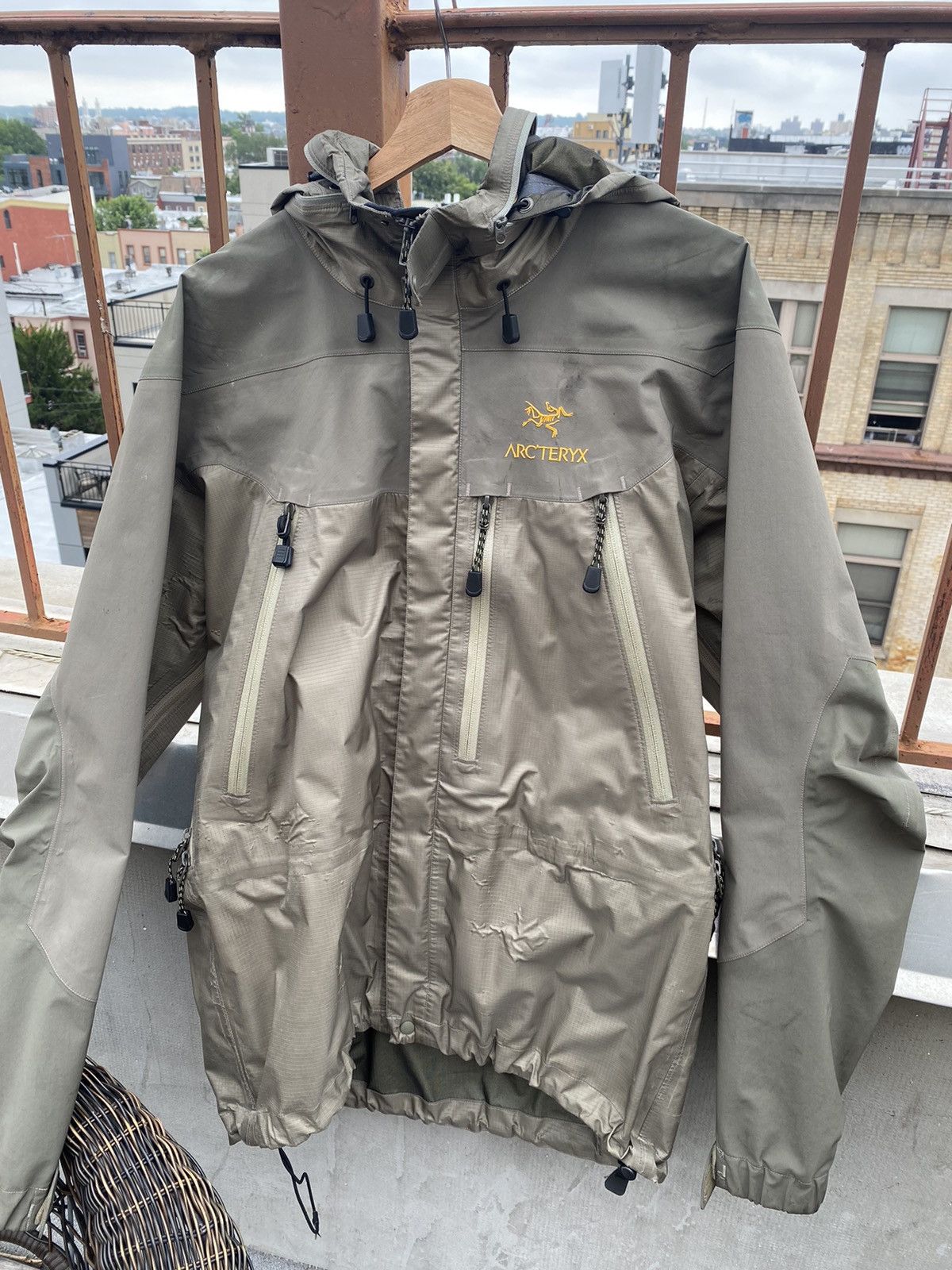 Arc'Teryx Arcteryx Stone Theta 90s (First Generation) | Grailed