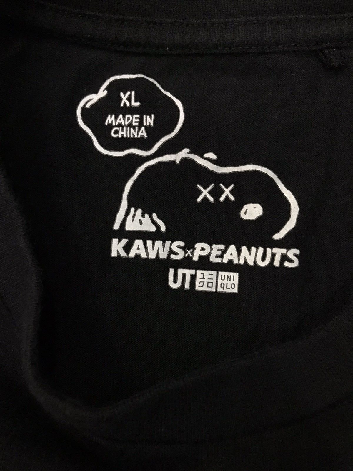Kaws × Peanuts × Uniqlo Vintage Kaws X uniqlo single pocket t shirt Size US XL / EU 56 / 4 - 7 Thumbnail