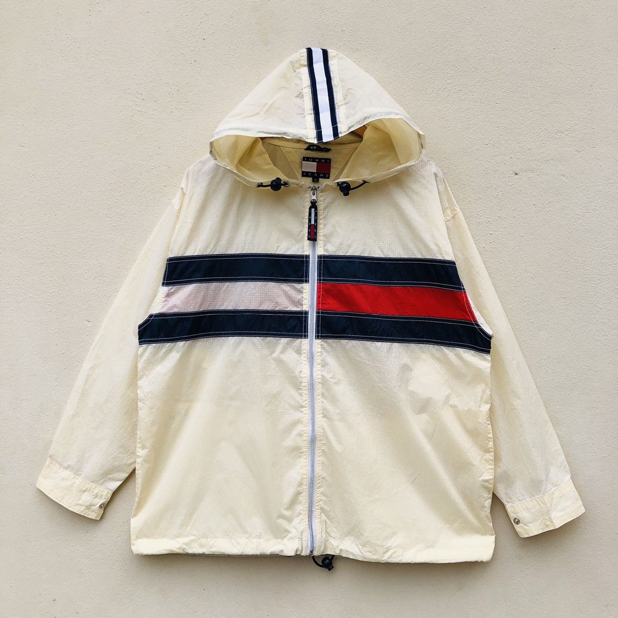 Vintage TOMMY HILFIGER FLAG LOGO Hoodie windbreaker Jacket