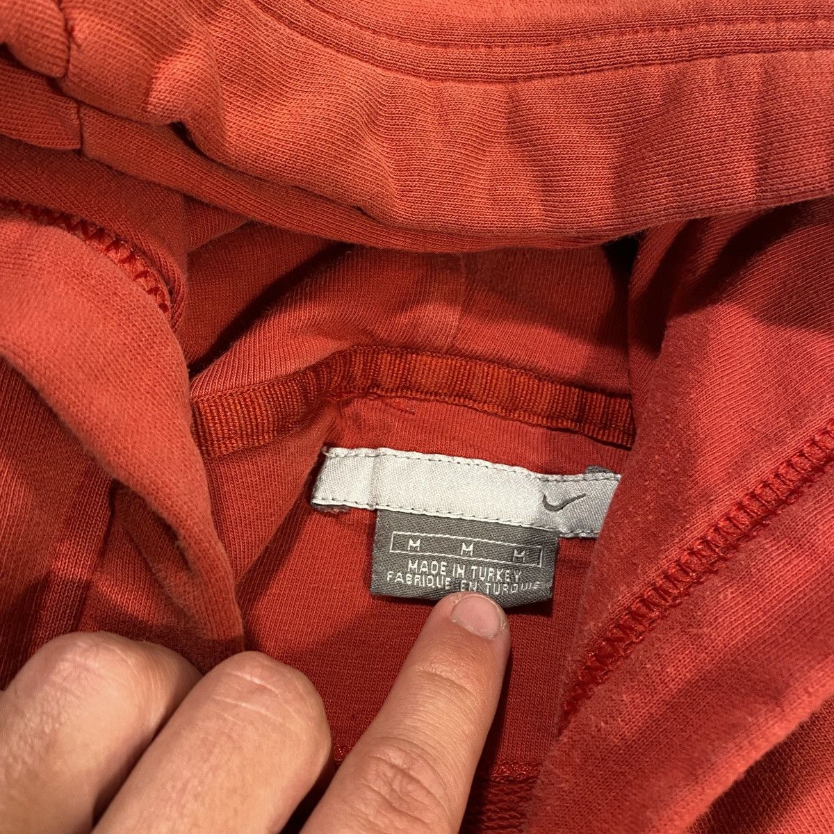 Nike × Vintage Vintage Distressed Nike Spellout Hoodie Red Size US M / EU 48-50 / 2 - 3 Thumbnail