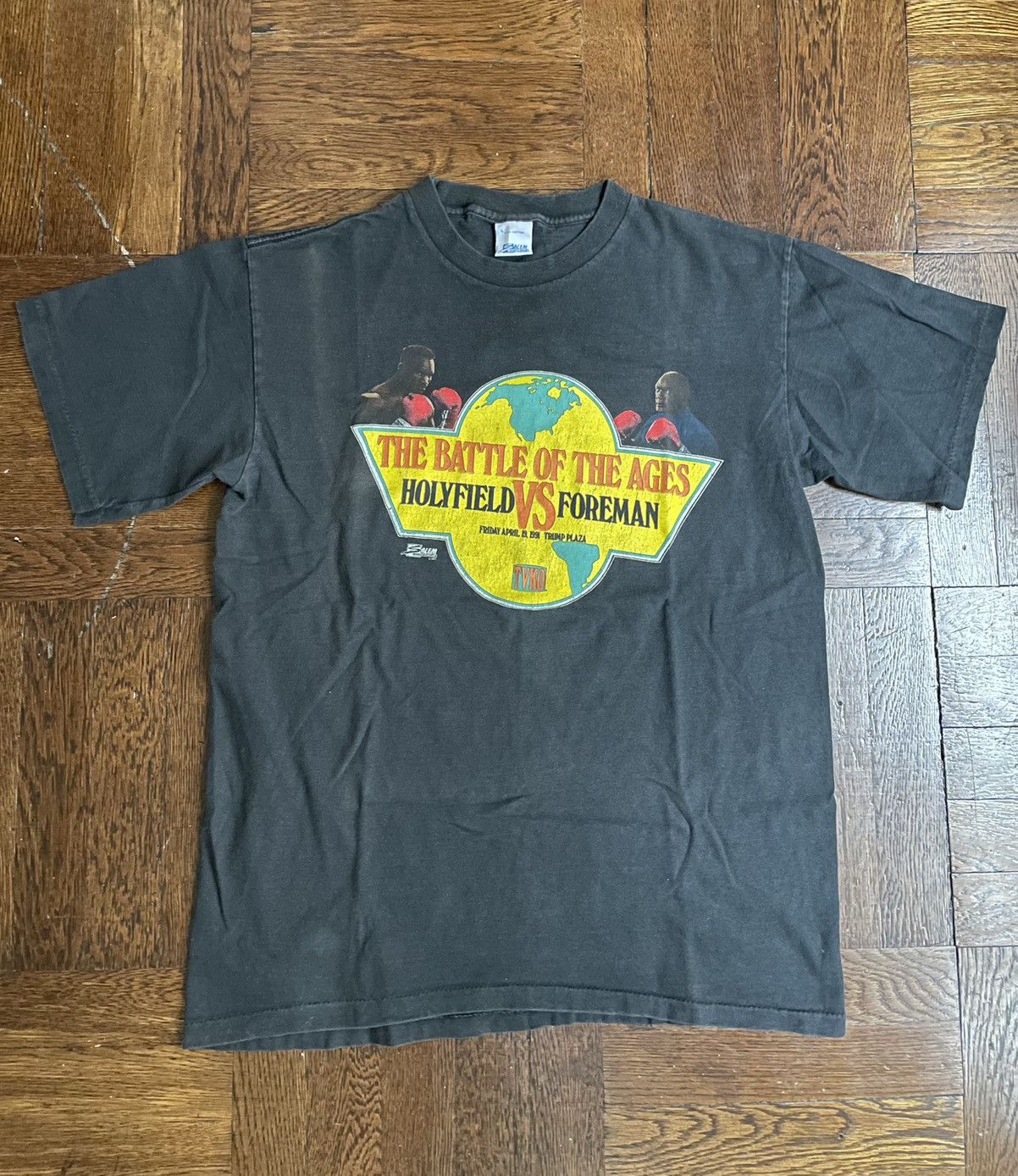 Vintage Holyfield vs retailer Foreman T-Shirt