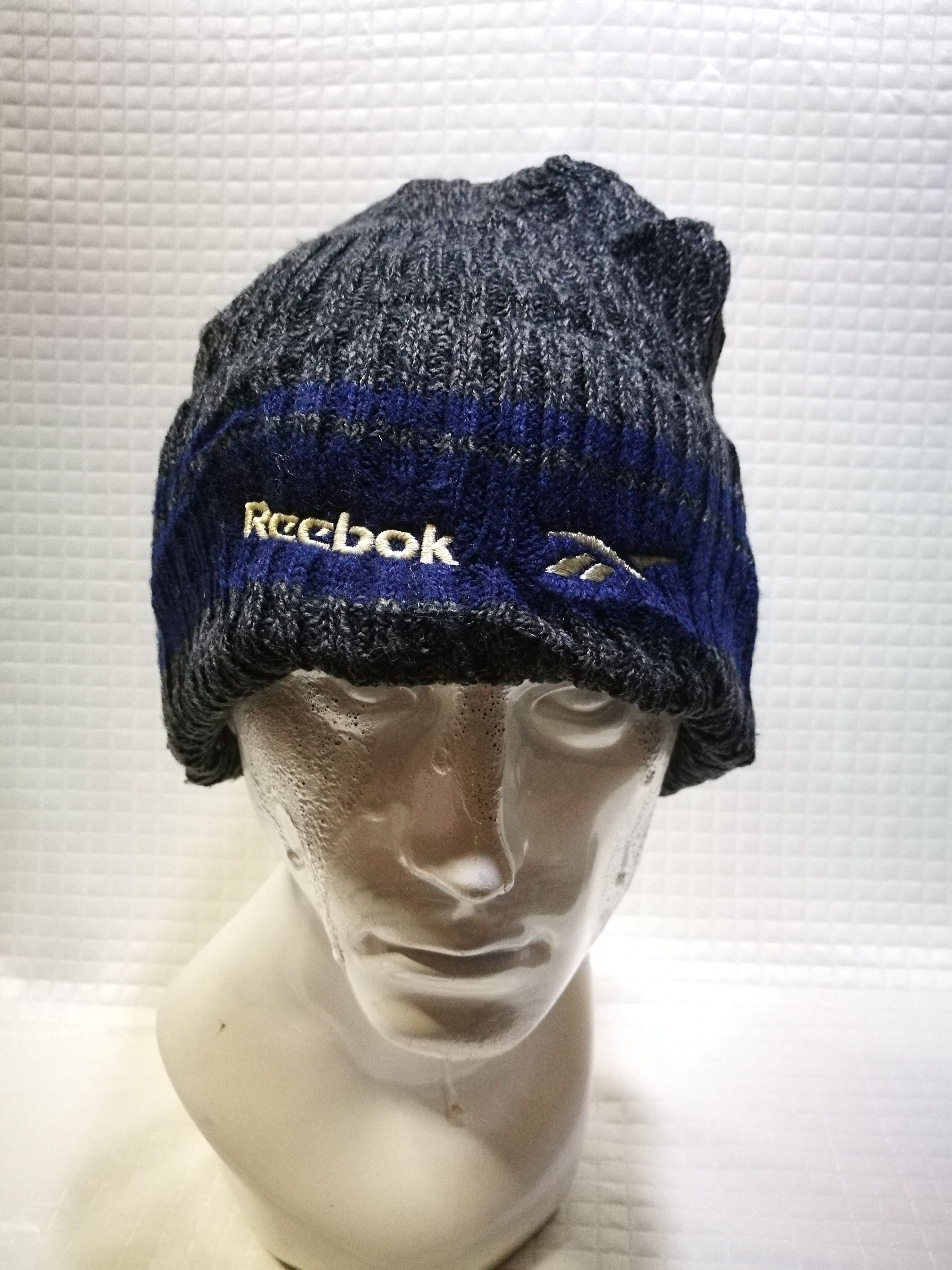 Reebok × Vintage Vintage Reebok Beanie Hat Size ONE SIZE - 1 Thumbnail