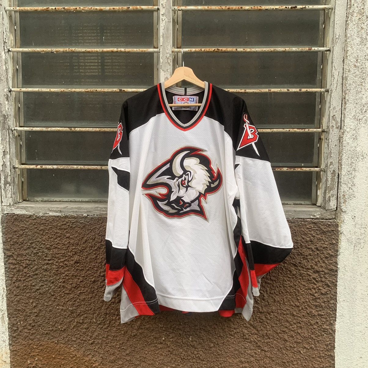 Image of Cyber Week Vintage Ccm Air Knit Jersey Nhl Hockey in White, Men's (Size 2XL)