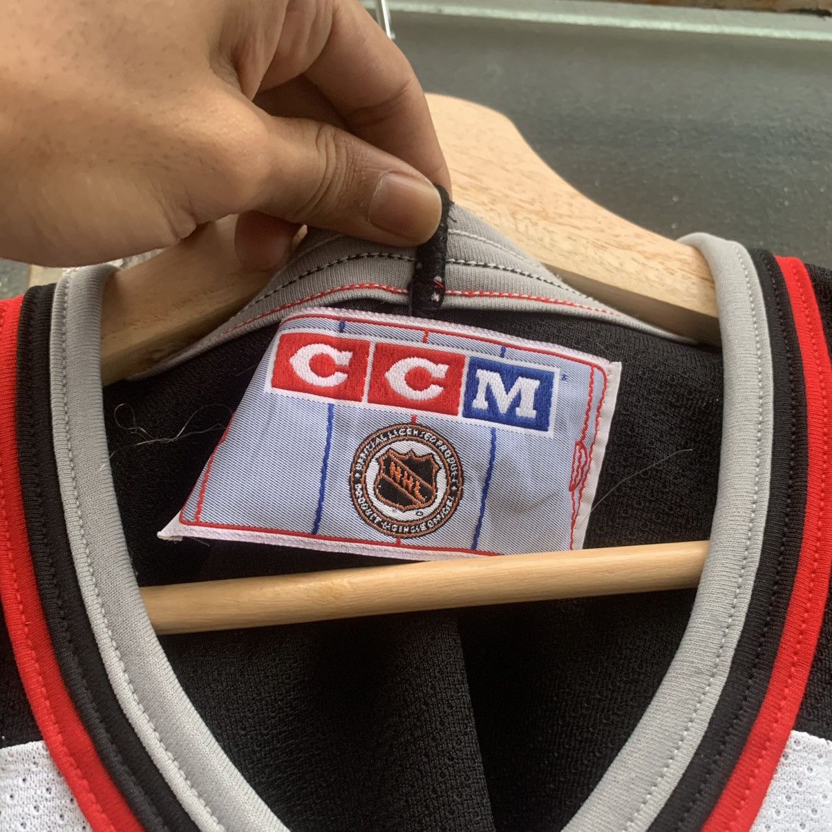 Ccm × NHL × Vintage 💥 CYBER WEEK 💥 Vintage CCM Air Knit Jersey NHL Hockey Size US XXL / EU 58 / 5 - 6 Thumbnail