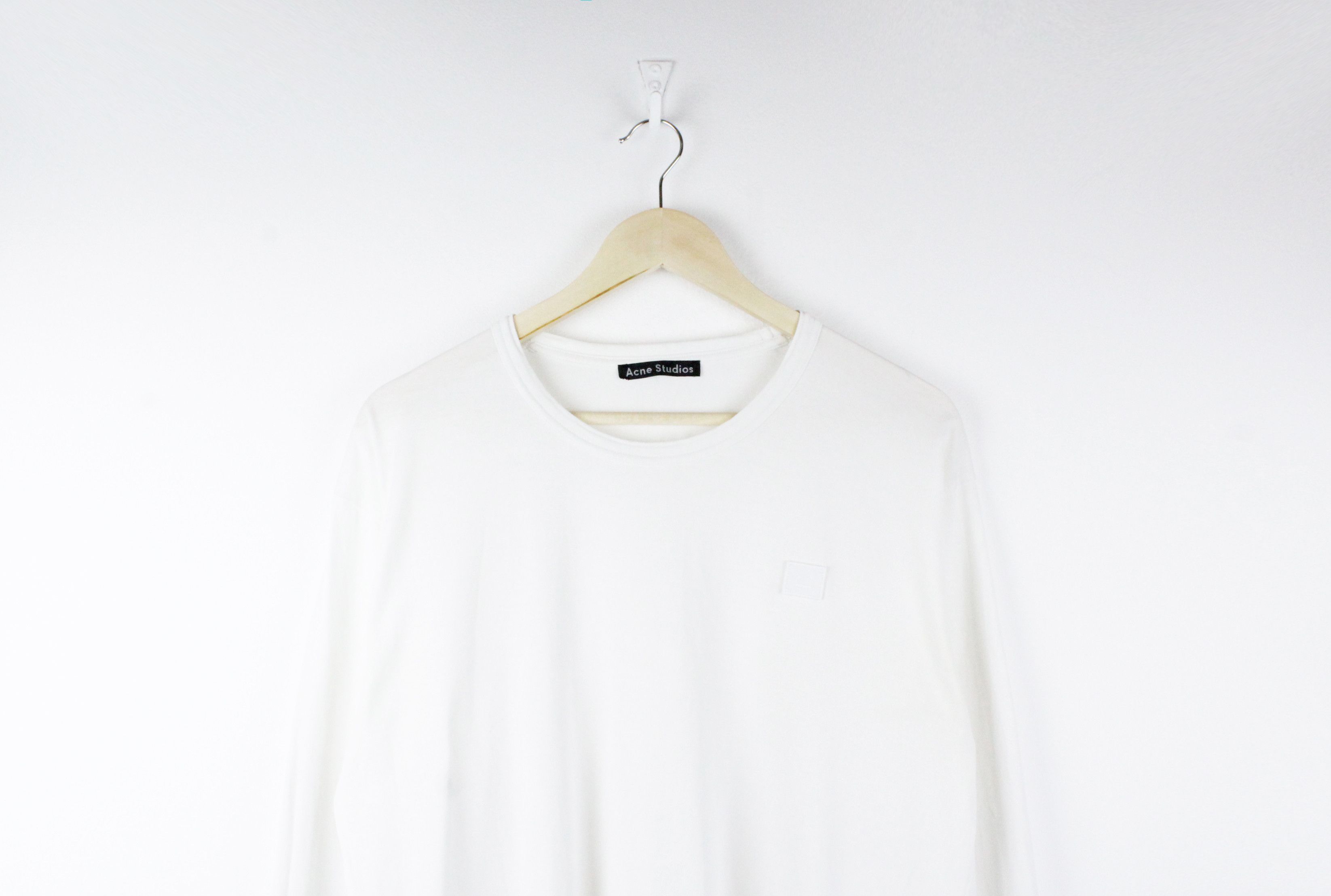 Acne Studios Acne Studios White Nash Face Logo Long Sleeve Crew T-shirt Size US L / EU 52-54 / 3 - 2 Thumbnail