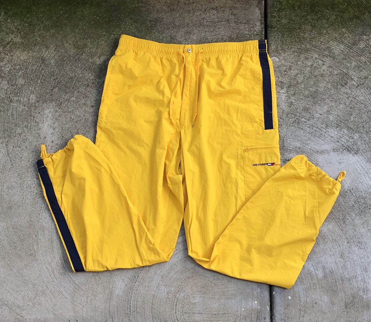 Tommy hilfiger windbreaker pants sales
