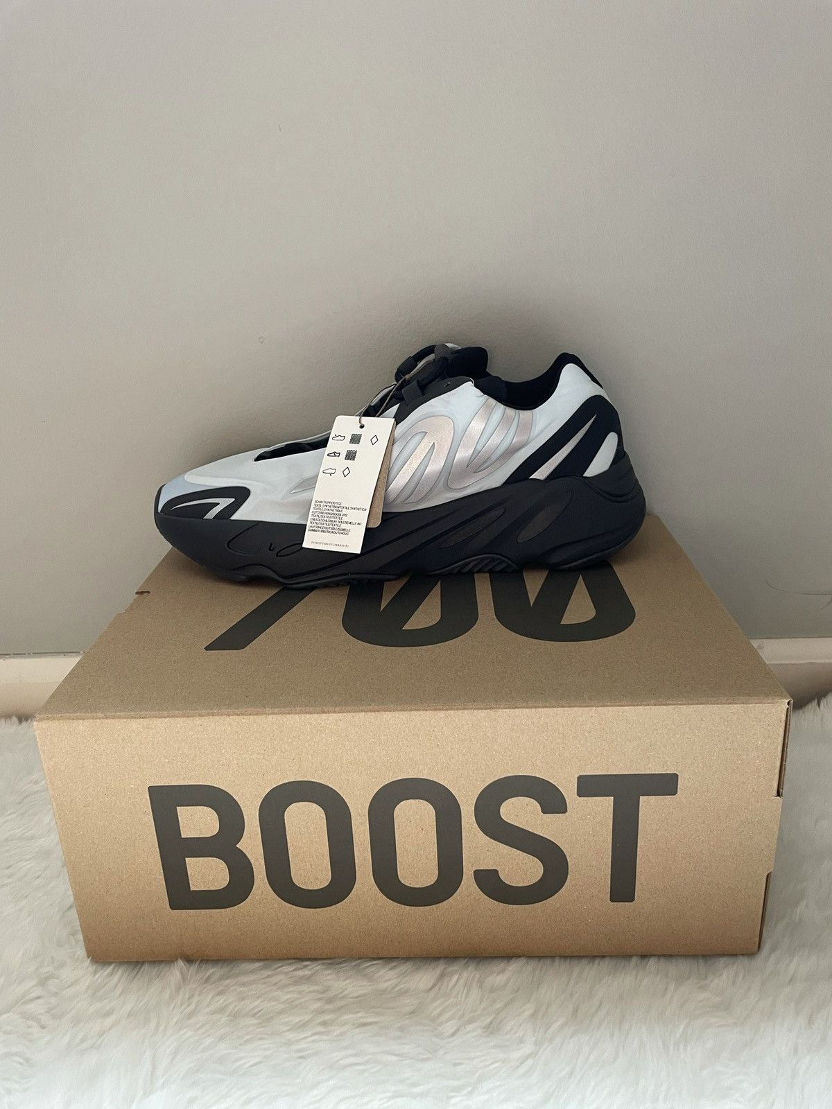 yeezy 700 grailed