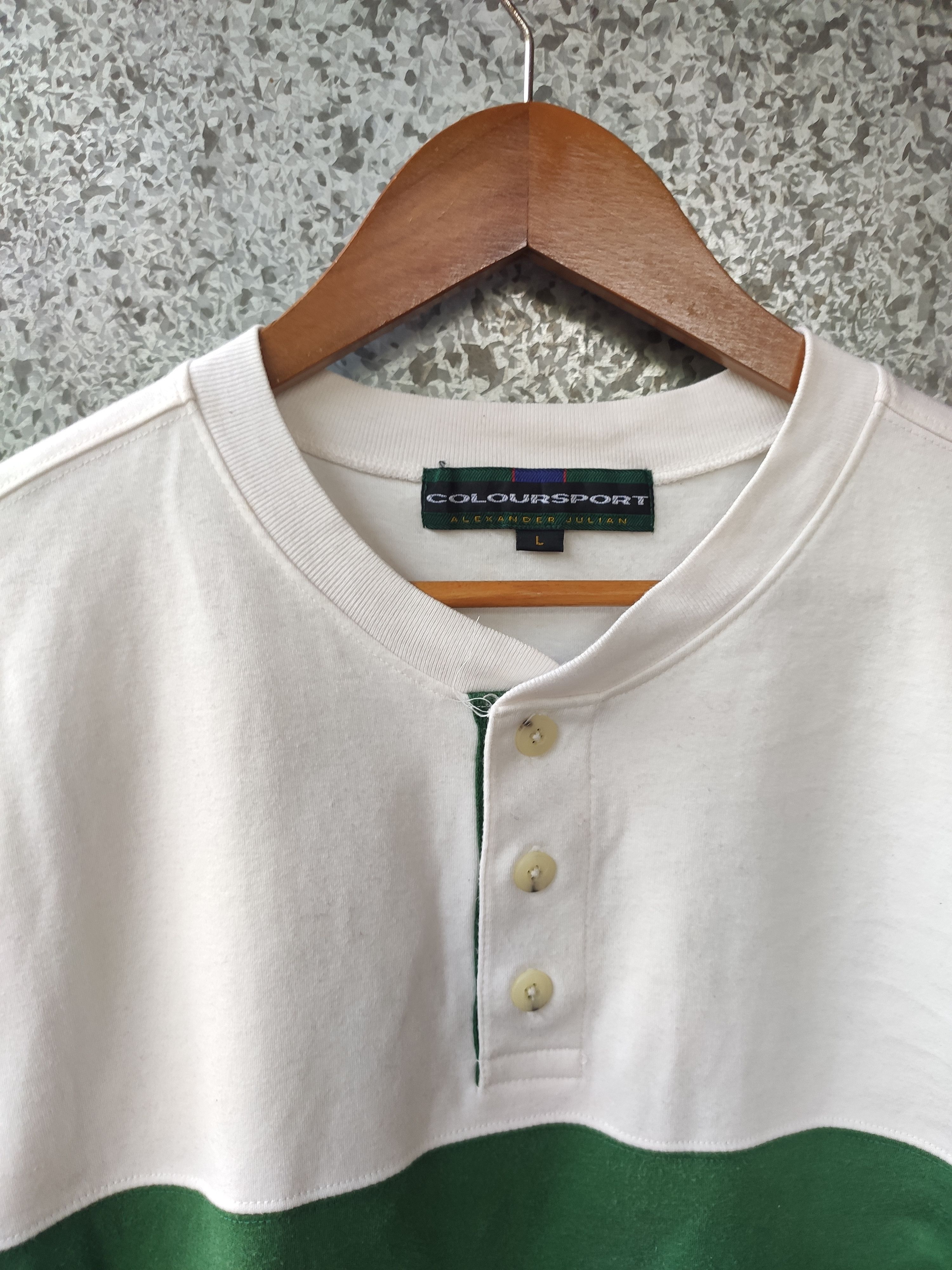 Alexander Julian 🔥 Vtg 90s Vintage Alexander Julian t shirt cross colours Size US M / EU 48-50 / 2 - 2 Thumbnail