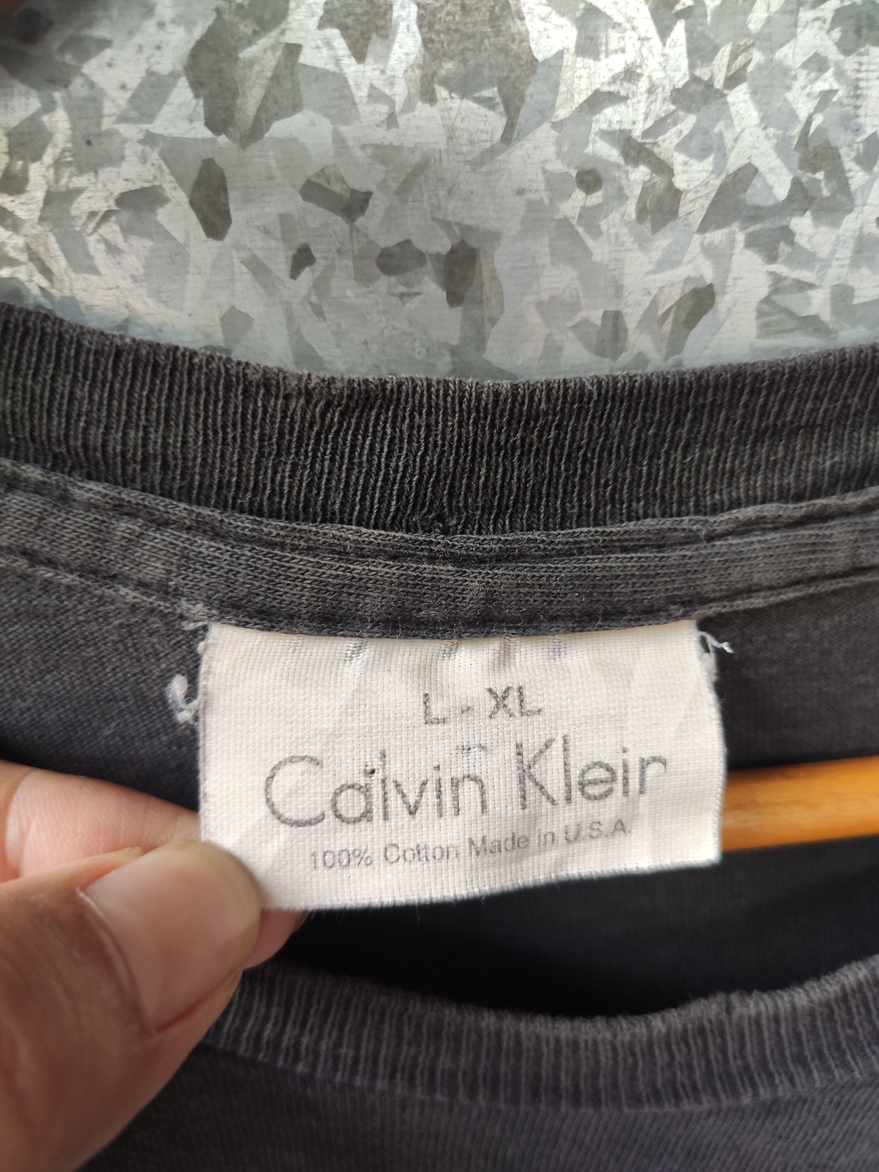 Calvin Klein Vintage 90s Vintage Calvin Klein t shirt Size US M / EU 48-50 / 2 - 5 Thumbnail