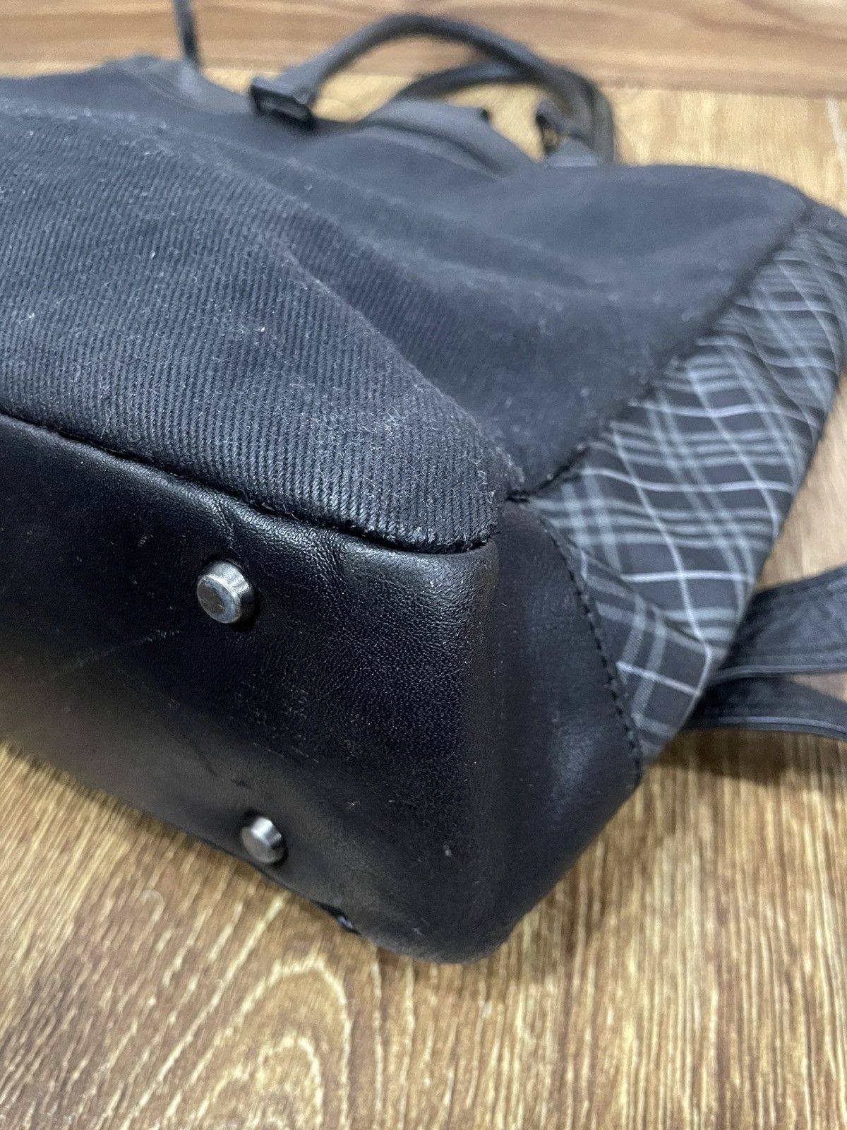 Burberry Authentic BURBERRY Blavk Label Two Way Bag Size ONE SIZE - 11 Thumbnail