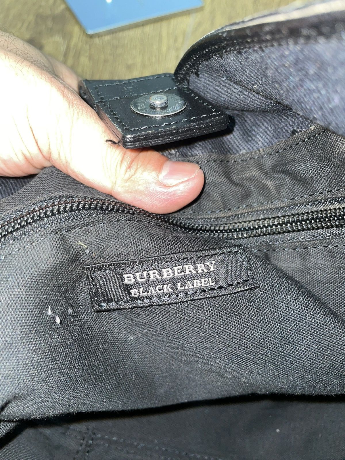 Burberry Authentic BURBERRY Blavk Label Two Way Bag Size ONE SIZE - 17 Thumbnail