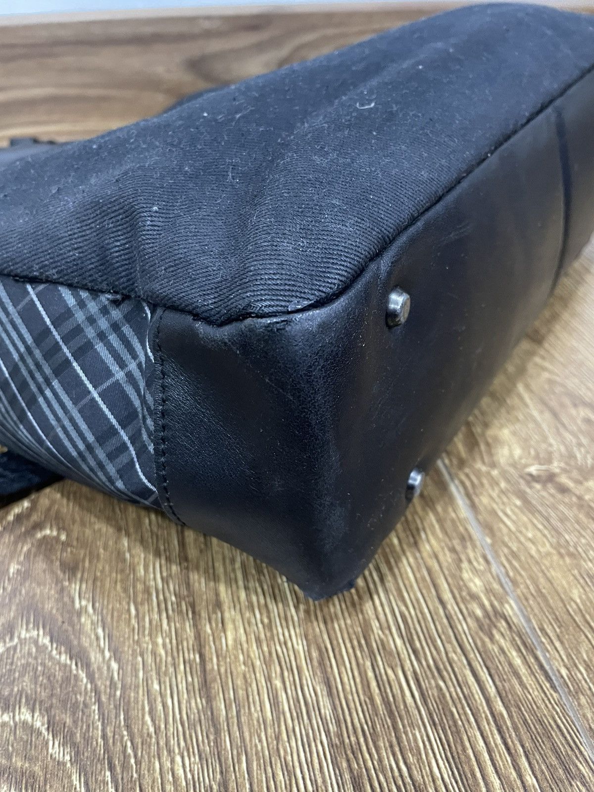 Burberry Authentic BURBERRY Blavk Label Two Way Bag Size ONE SIZE - 9 Thumbnail