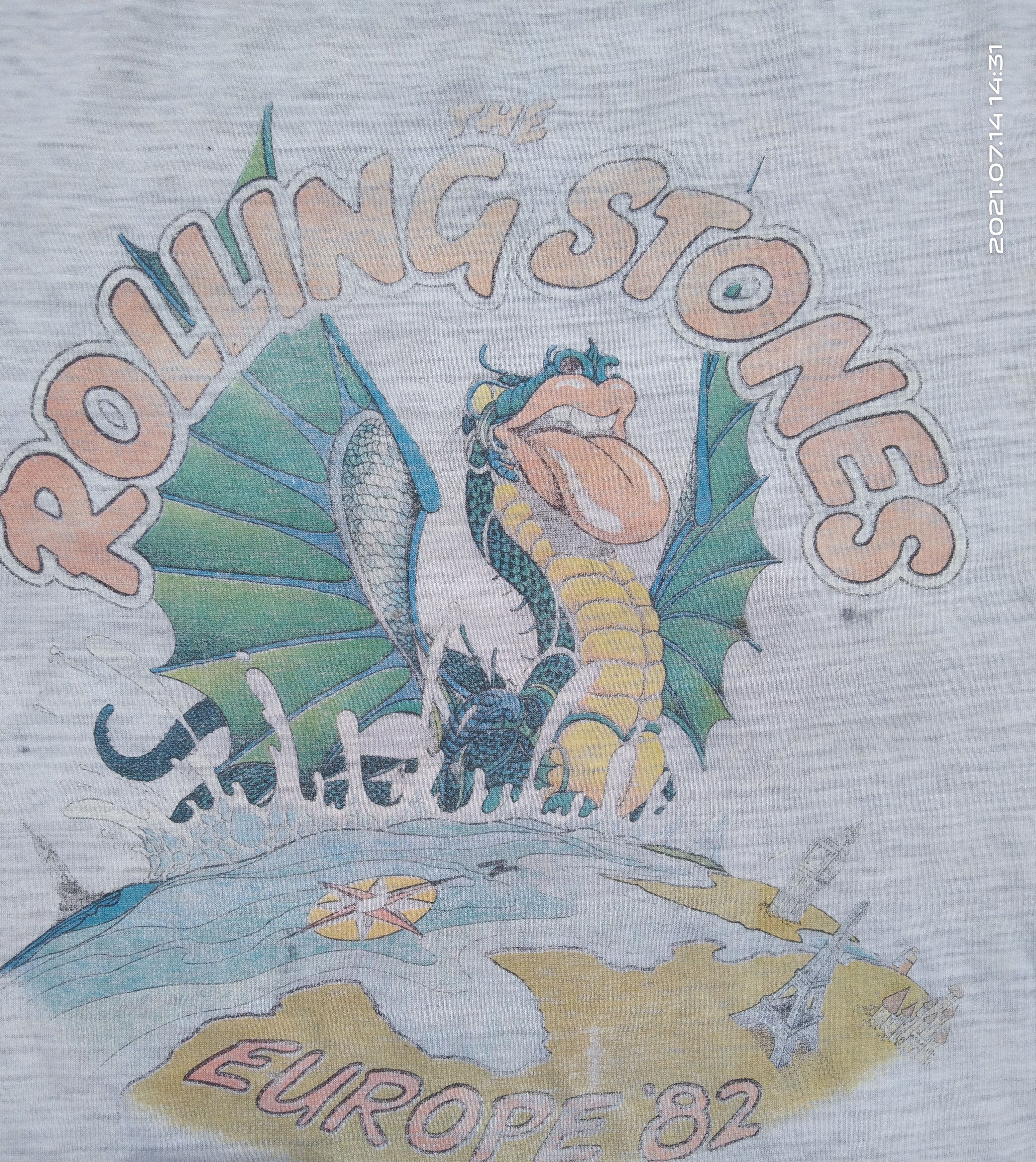 Band Tees × The Rolling Stones × Vintage ViNTAGE THRASHED THE ROLLING STONE EUROPE 82 Size US L / EU 52-54 / 3 - 5 Thumbnail