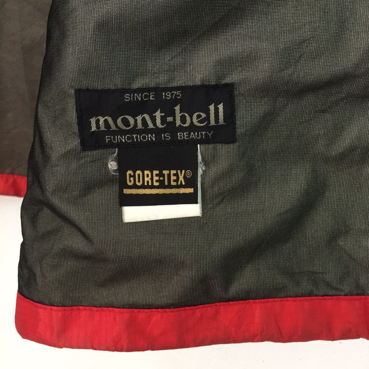 Goretex Montbell x goretex waterproof japan jacket Size US S / EU 44-46 / 1 - 11 Thumbnail
