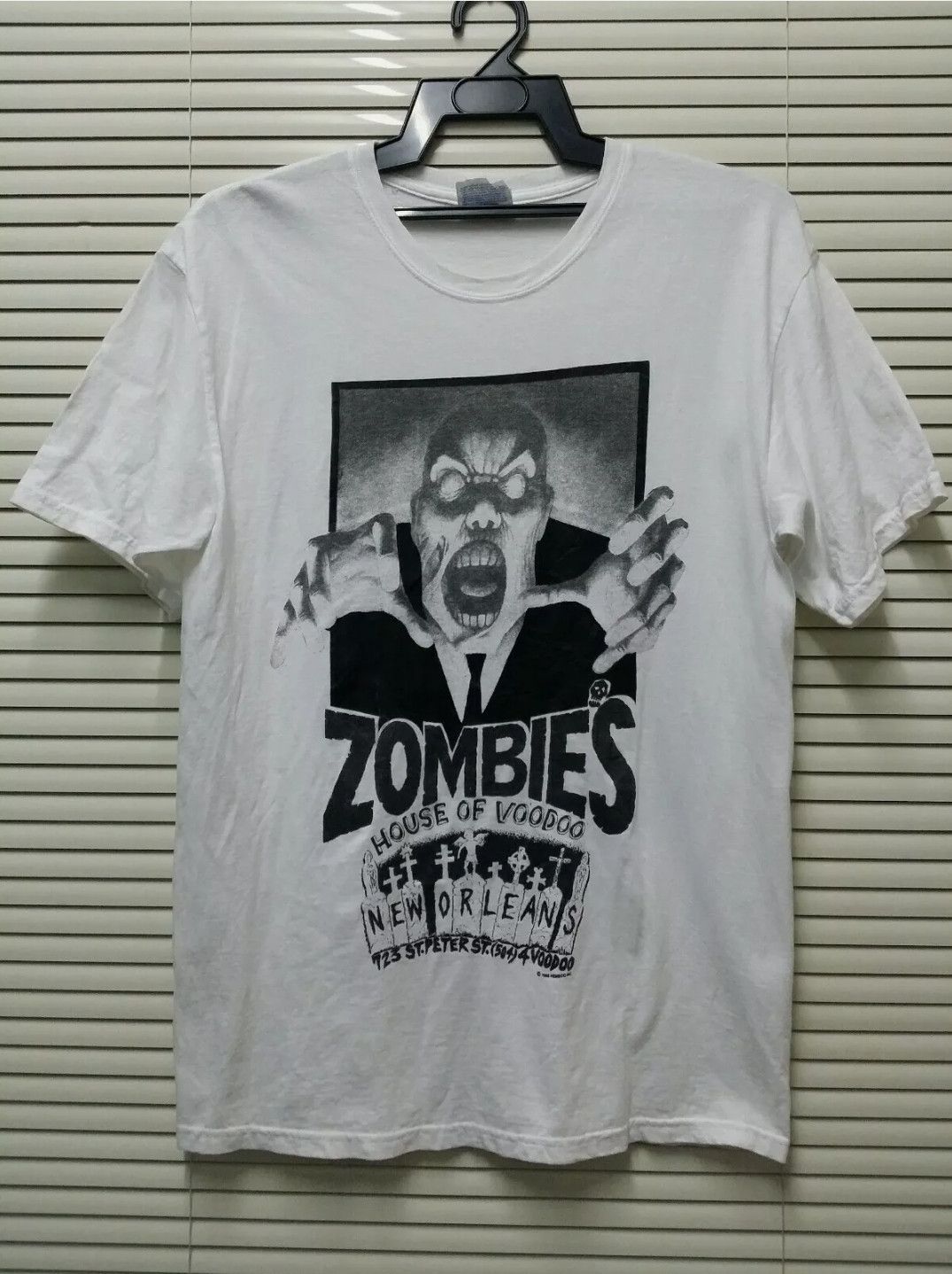 Vintage VTG 90'S ZOMBIES HOUSE OF VOODOO NEW ORLEANS 1995 T SHIRT Size US M / EU 48-50 / 2 - 2 Thumbnail