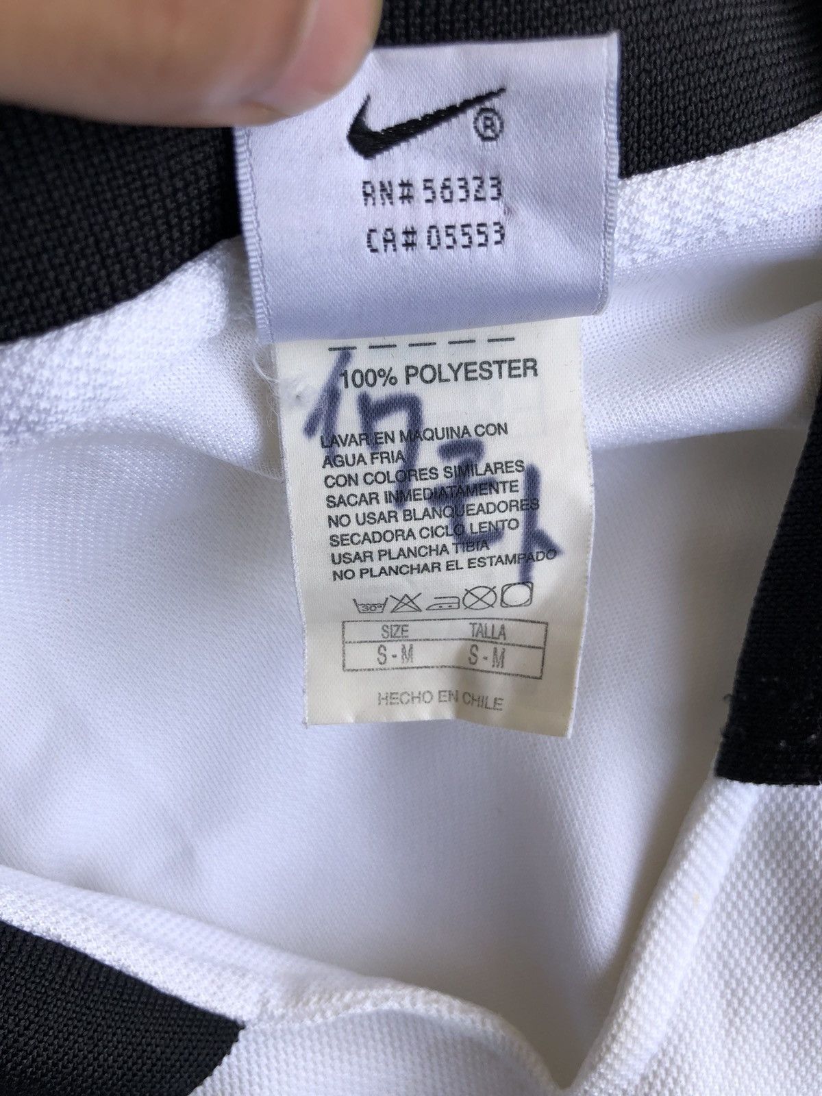 Nike RARE🔥1997-99 Camiseta Colo Colo Nike Home Jersey Size US L / EU 52-54 / 3 - 8 Thumbnail