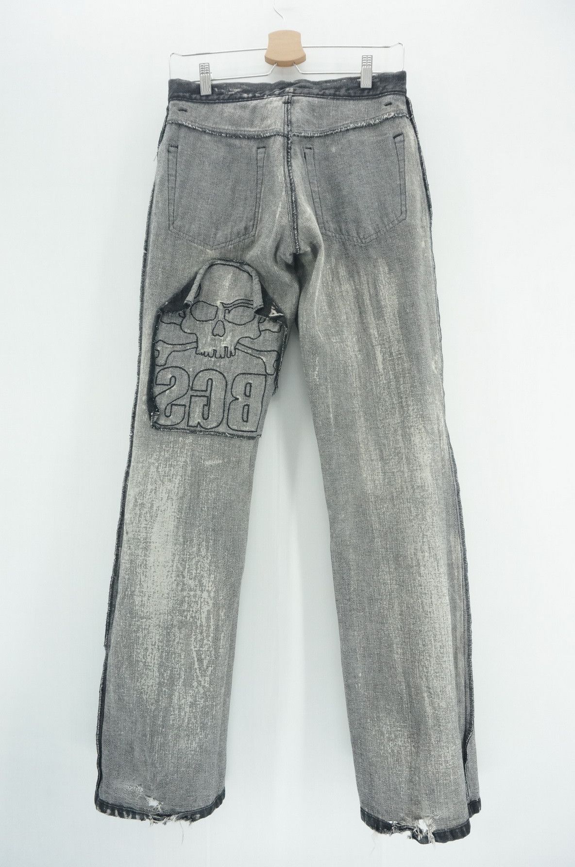Japanese Brand Vintage BERNING SHO Punk Worn Out Offwhite Acid Wash Jeans Size US 29 - 18 Thumbnail