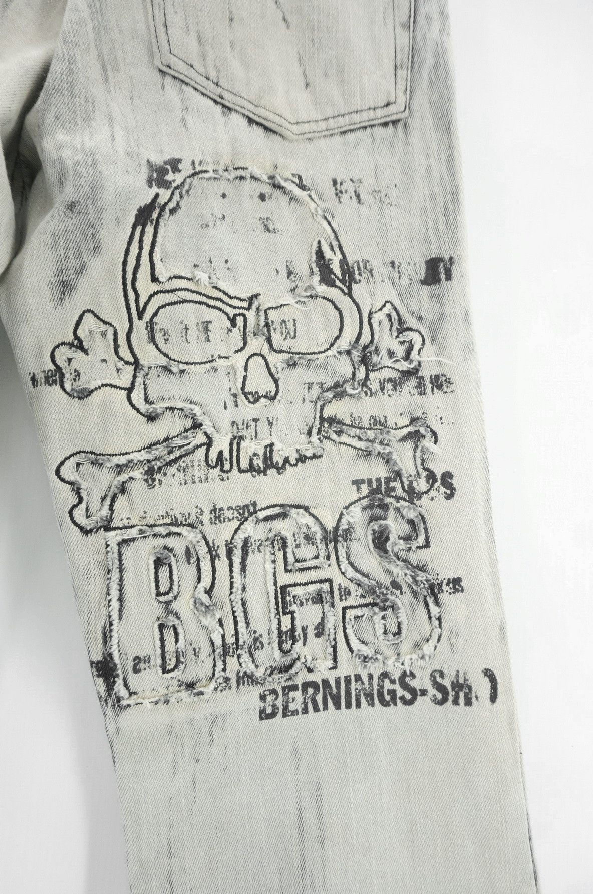 Japanese Brand Vintage BERNING SHO Punk Worn Out Offwhite Acid Wash Jeans Size US 29 - 8 Thumbnail