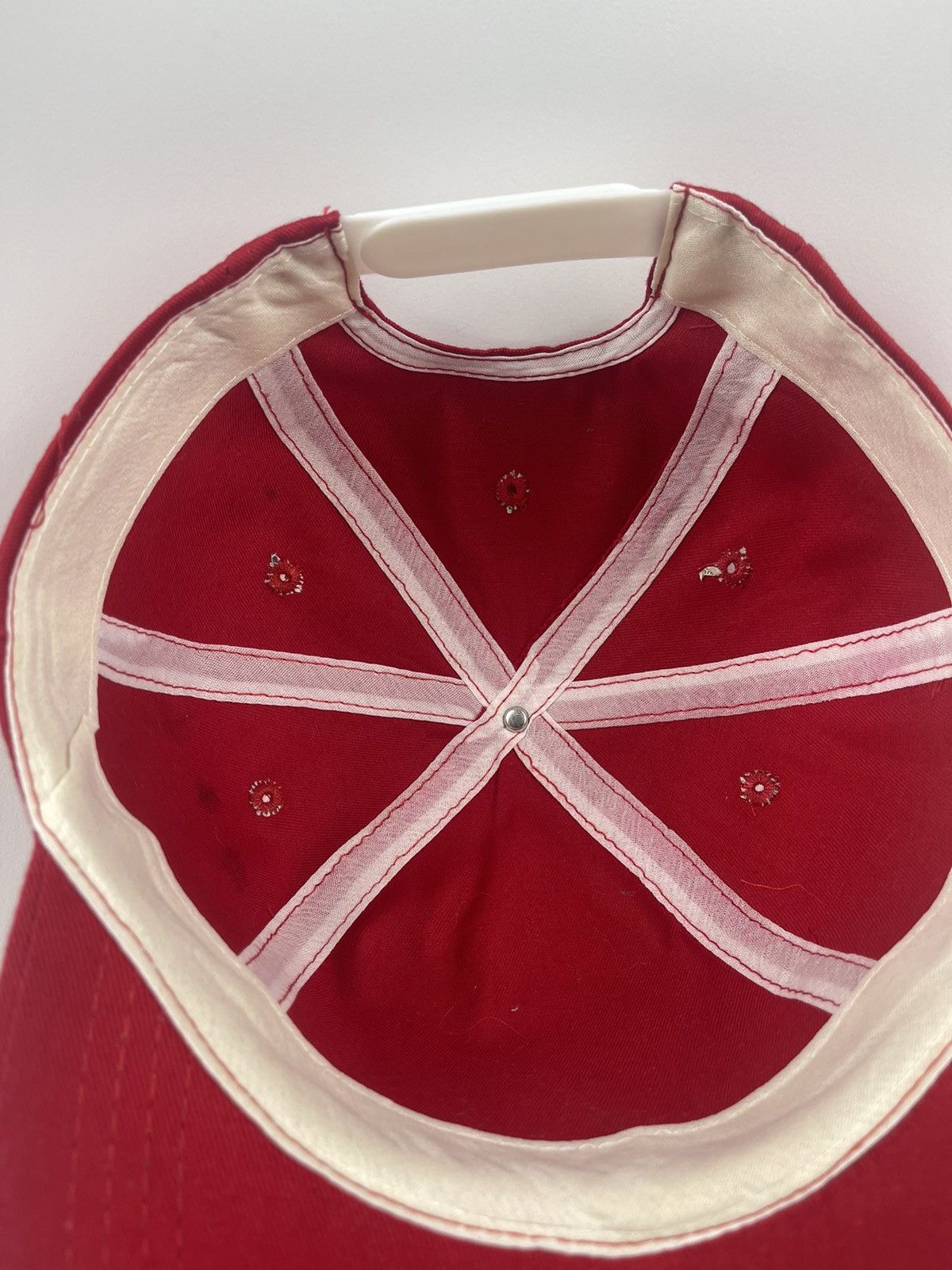 If Six Was Nine Red Parrot Animal Hat Size ONE SIZE - 9 Thumbnail