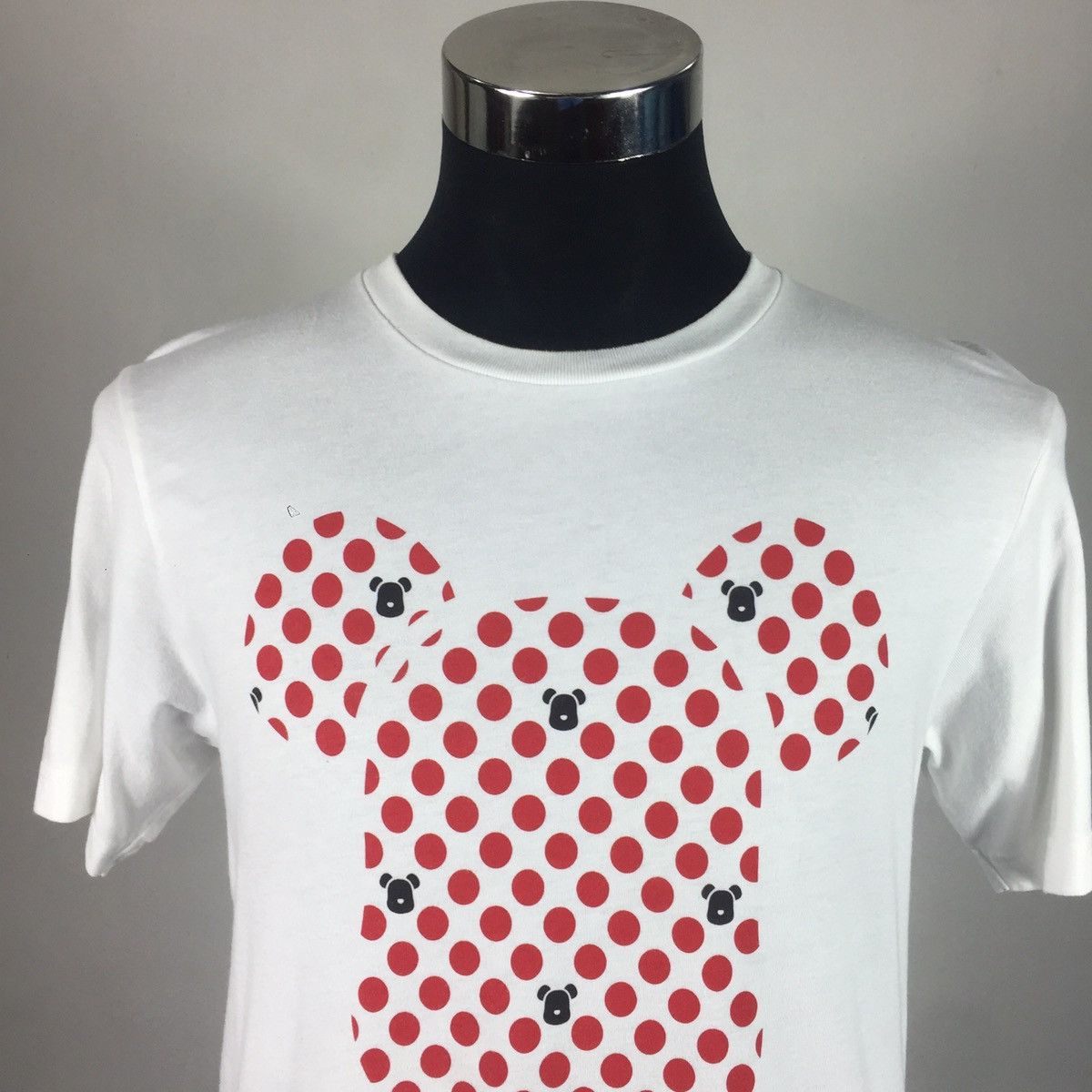 Medicom Toy × Uniqlo Medicom toy x uniqlo tee Size US S / EU 44-46 / 1 - 2 Thumbnail