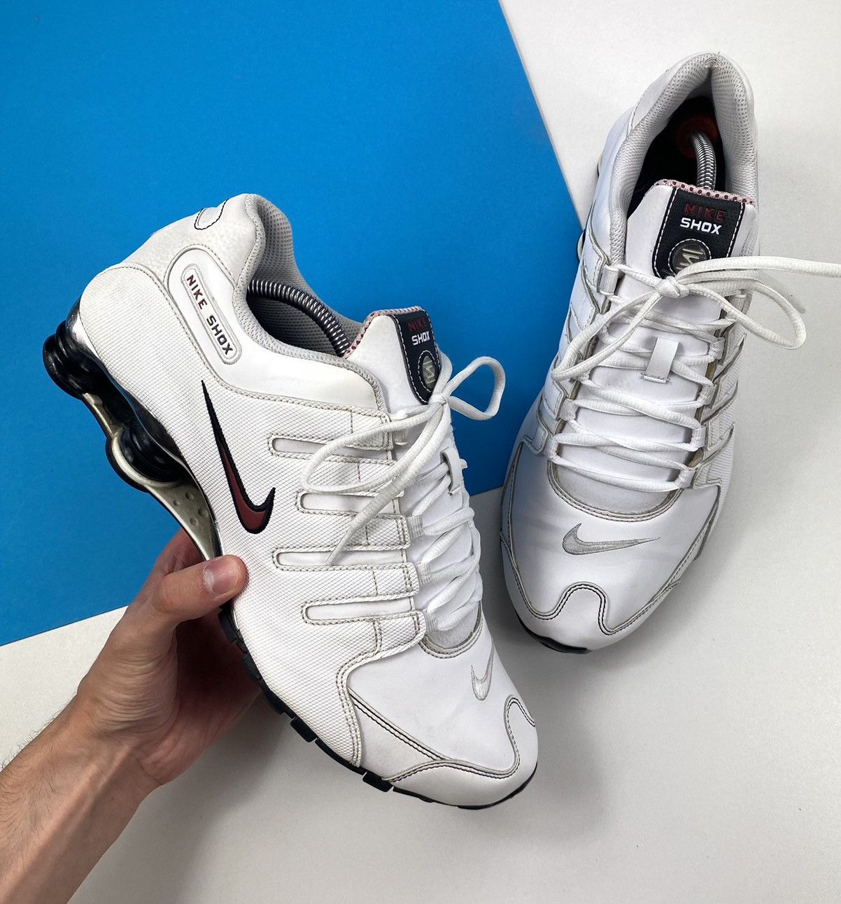 Nike shox white leather deals