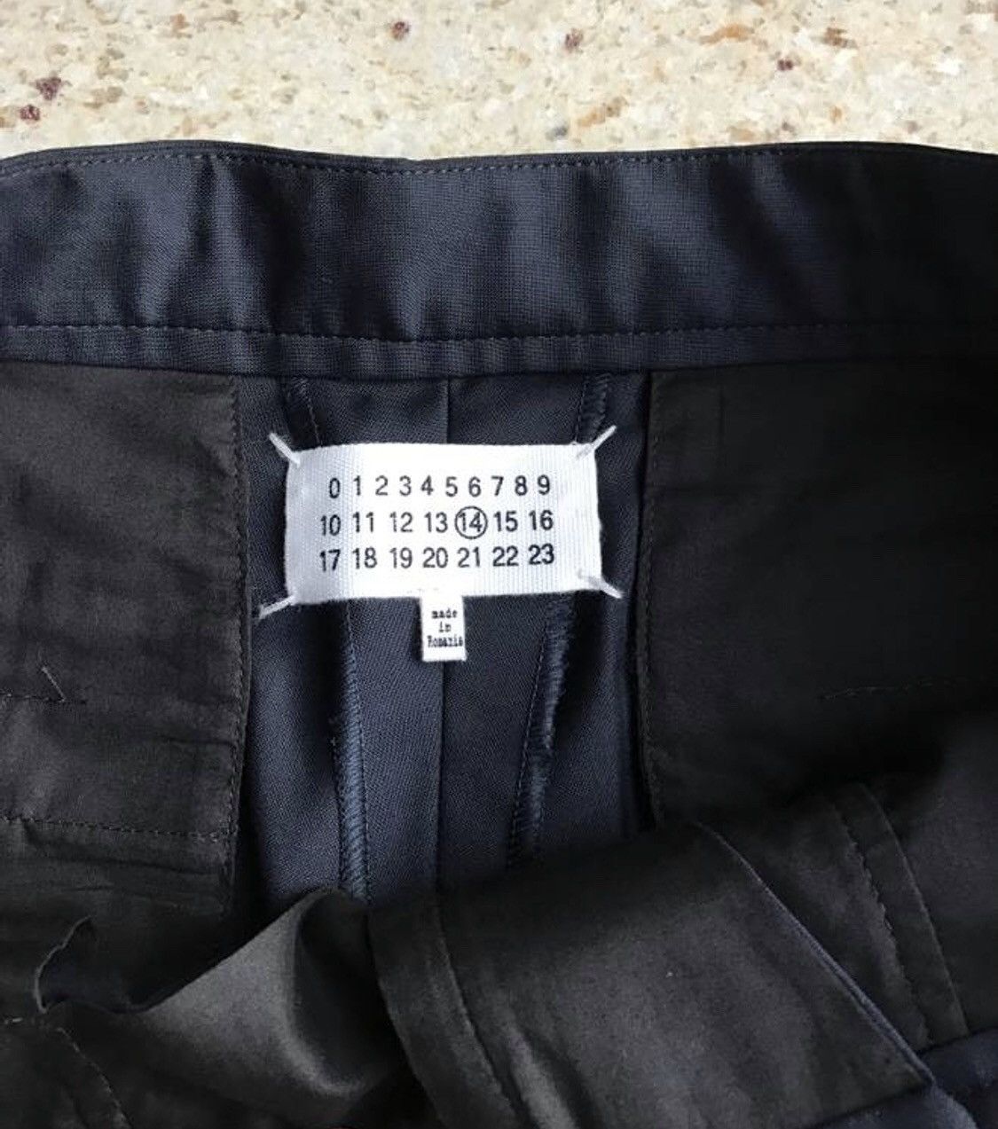 Maison Margiela SZ 48 BRAND NEW MAISON MARGIELA CROPPED PANTS NAVY Size US 31 - 6 Thumbnail