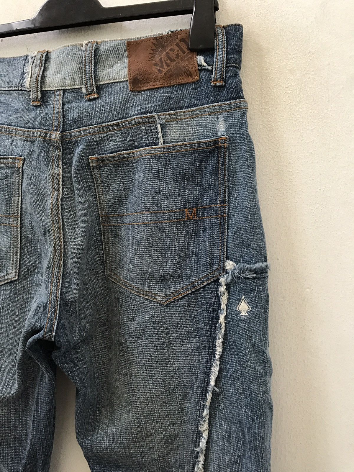 Vintage Japanese Designer MC DIVISION Cut Out Raw Edge Denim Jeans Size US 31 - 11 Thumbnail