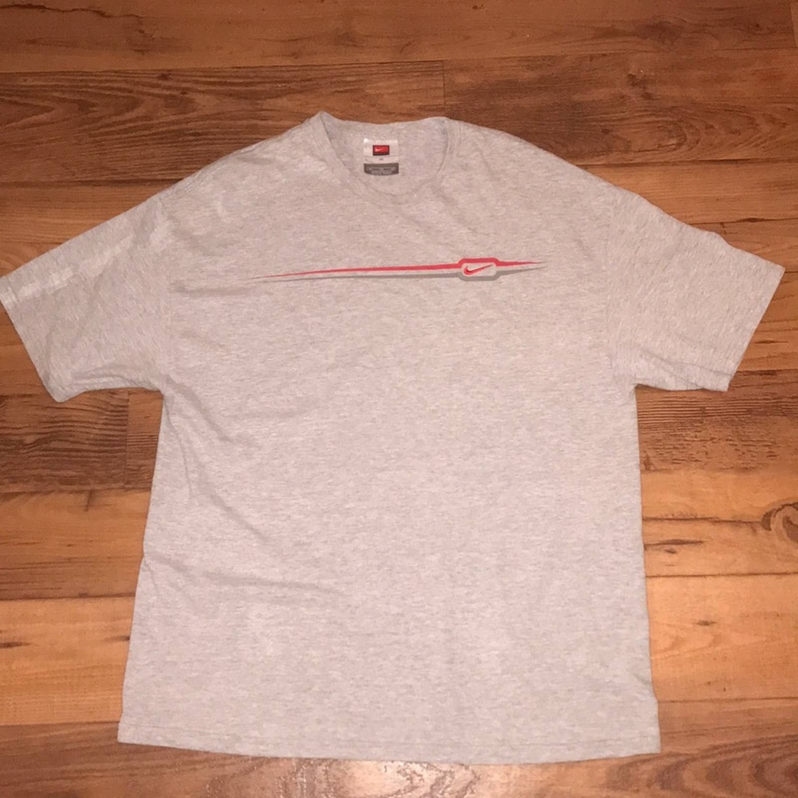 womens vintage nike t shirt