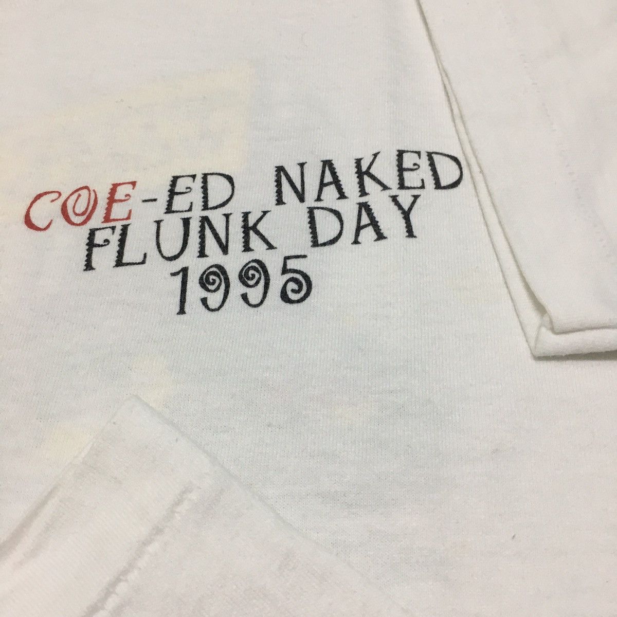 Fruit Of The Loom × Vintage Rare‼️🔥Vintage Coe-ed Naked Flunk Day 1995 T-Shirt Size US L / EU 52-54 / 3 - 6 Thumbnail
