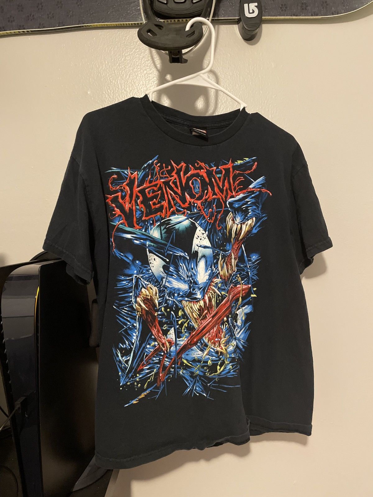 00s vintage MARVEL VENOM TシャツMad Engine Vintage Marvel Mad Engine VENOM T-shirt Size: Adult Medium