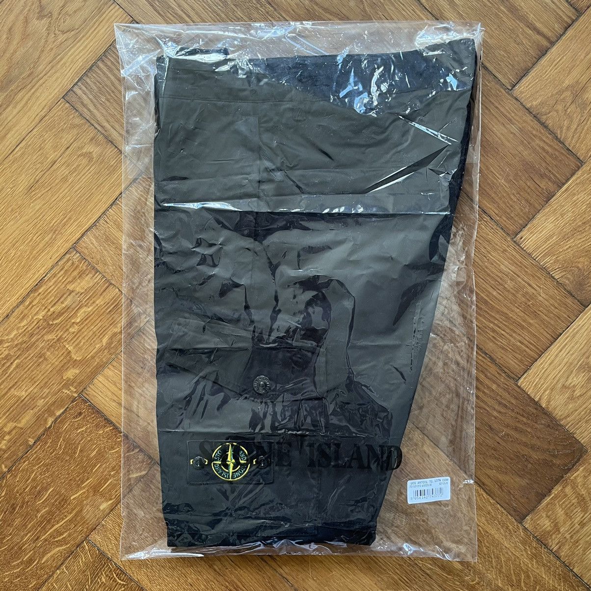 Stone Island Stone Island Cargo Pants 731531310 W30 Black | Grailed