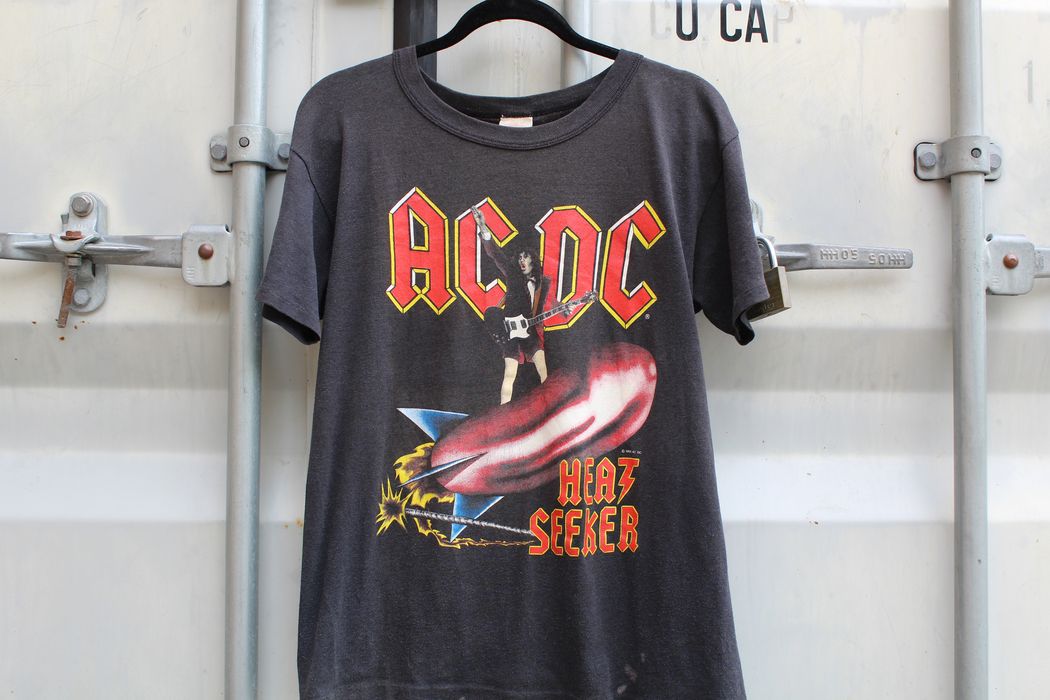 Vintage Vintage RARE AC/DC heat seeker 1988 tour tee XL | Grailed