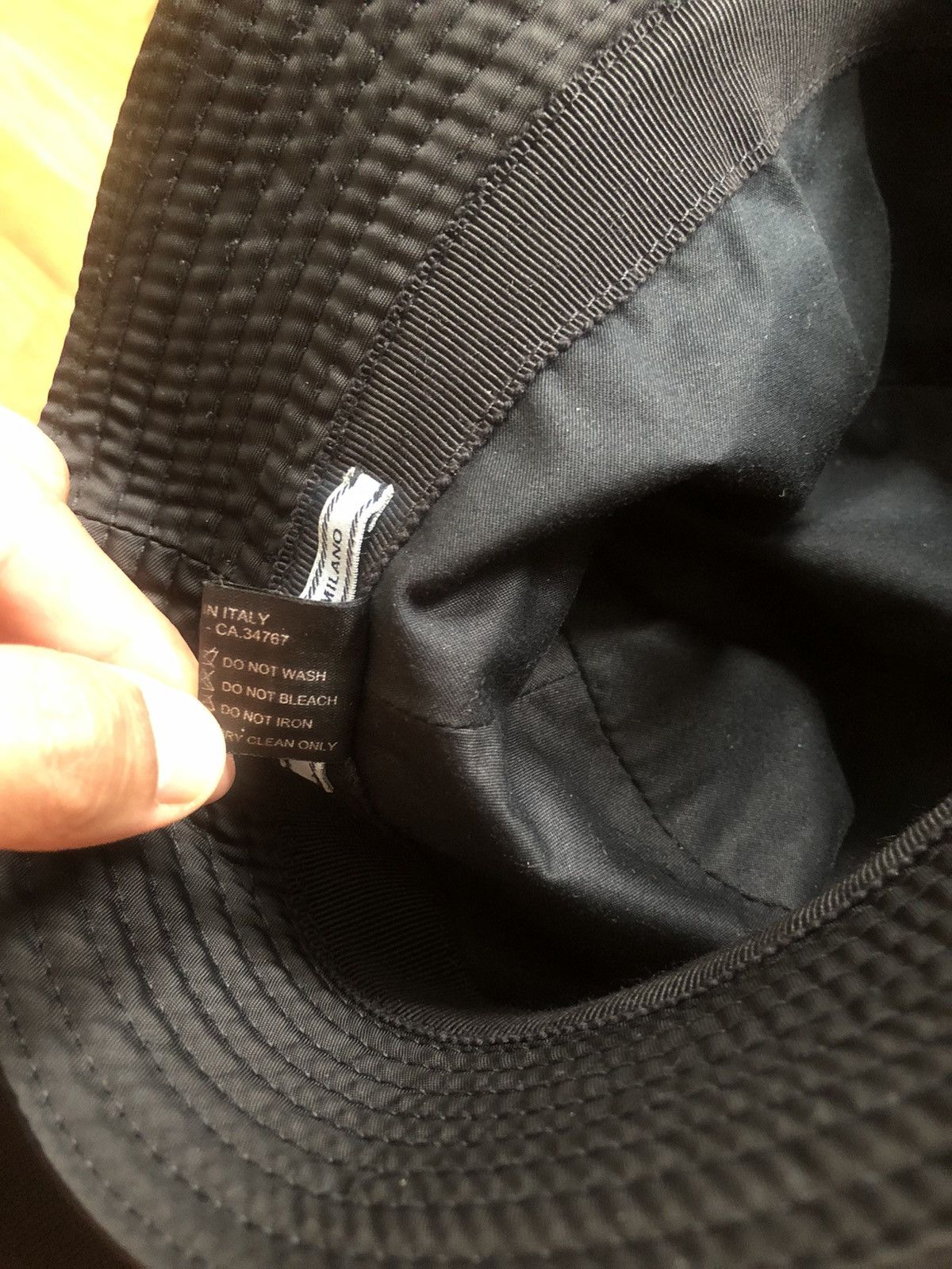 Prada Black Prada nylon bucket hat Size ONE SIZE - 6 Thumbnail