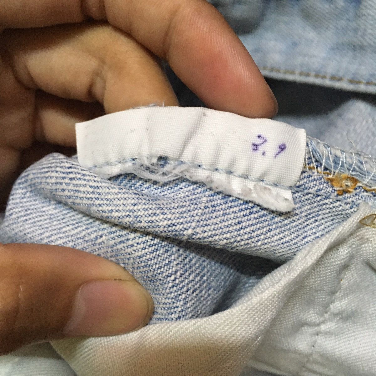 Levi's × Levi's Vintage Clothing Vintage Levis Lot 501 Distressed Denim Jeans Size US 34 / EU 50 - 9 Thumbnail