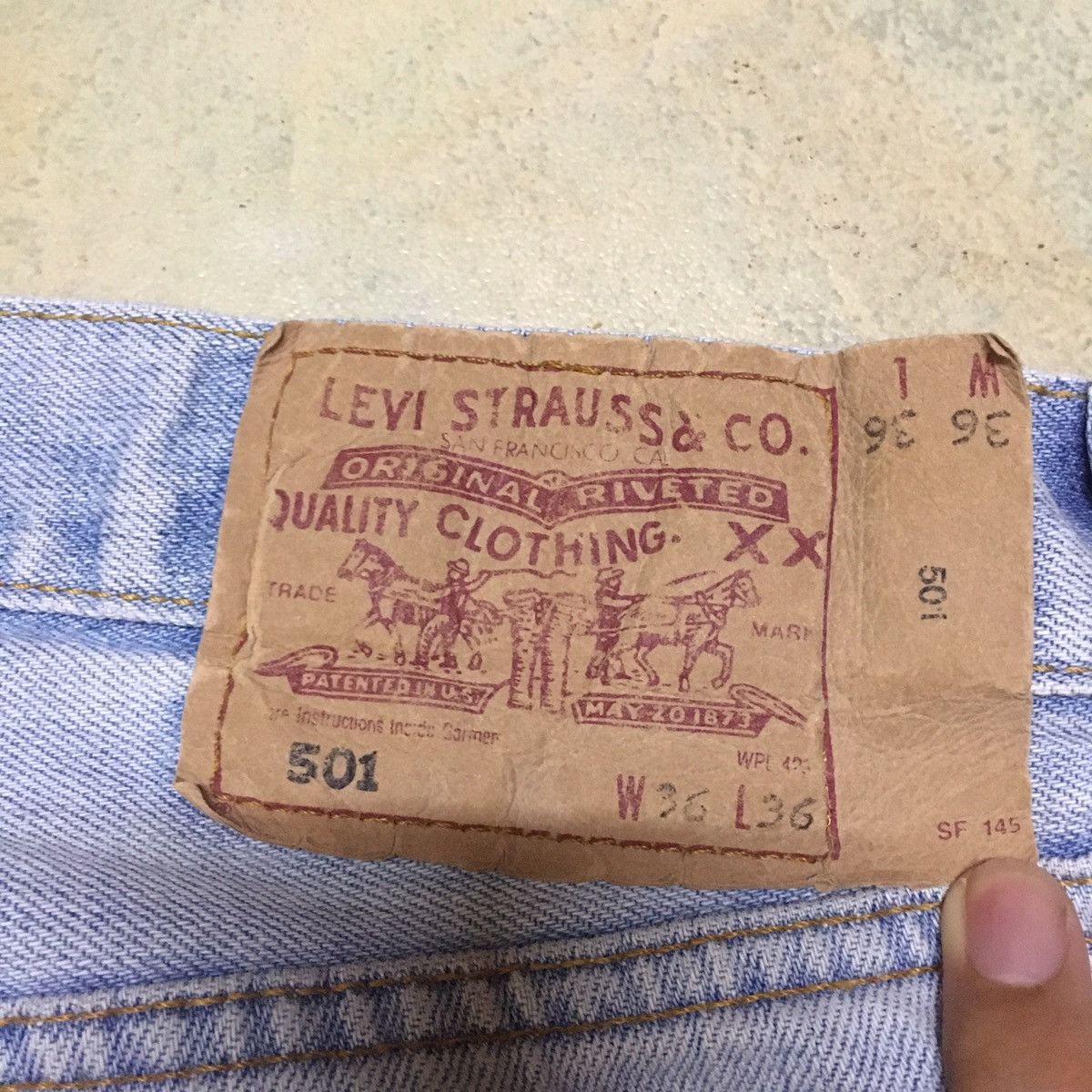 Levi's × Levi's Vintage Clothing Vintage Levis Lot 501 Distressed Denim Jeans Size US 34 / EU 50 - 3 Thumbnail