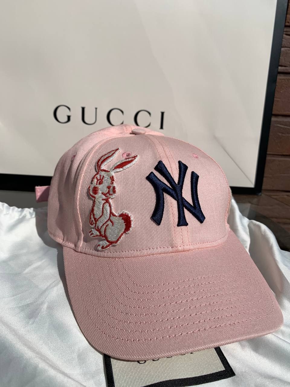 Gucci FINAL DROP🔥 Gucci NY embroidered bunny logo pink cap