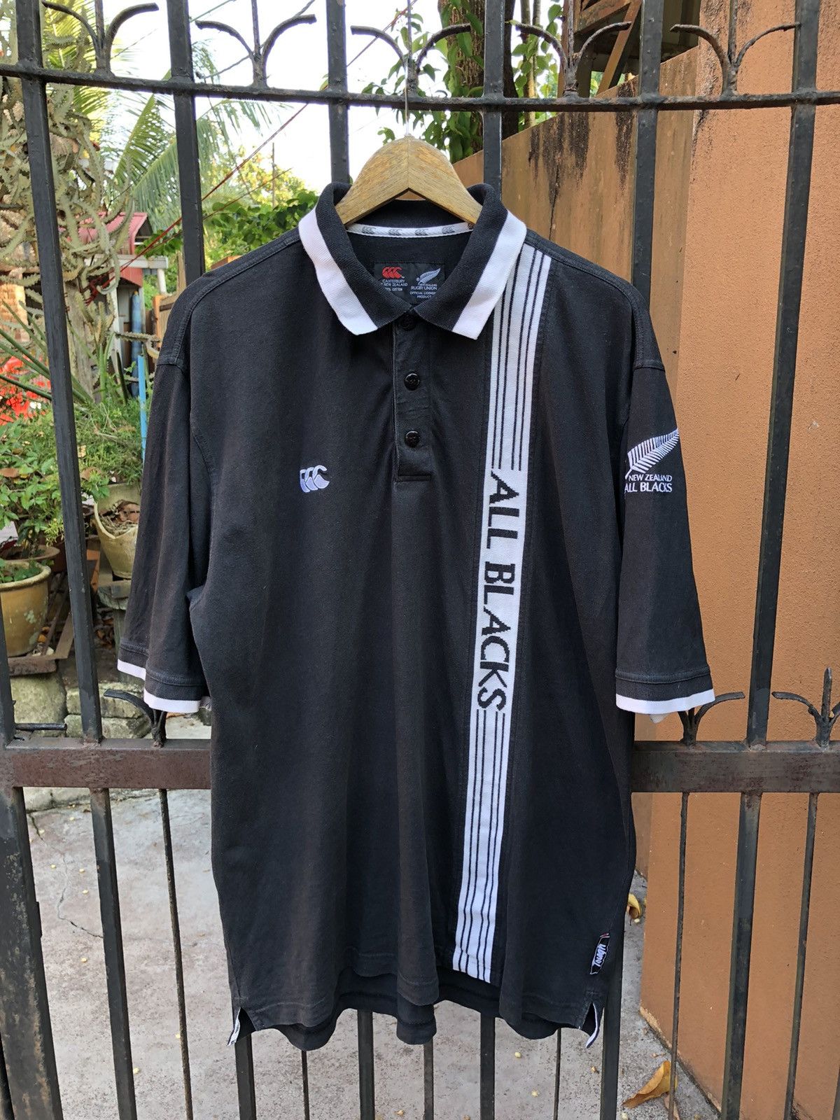 Canterbury of New Zealand Canterbury of New Zealand All Blacks Size US L / EU 52-54 / 3 - 1 Thumbnail