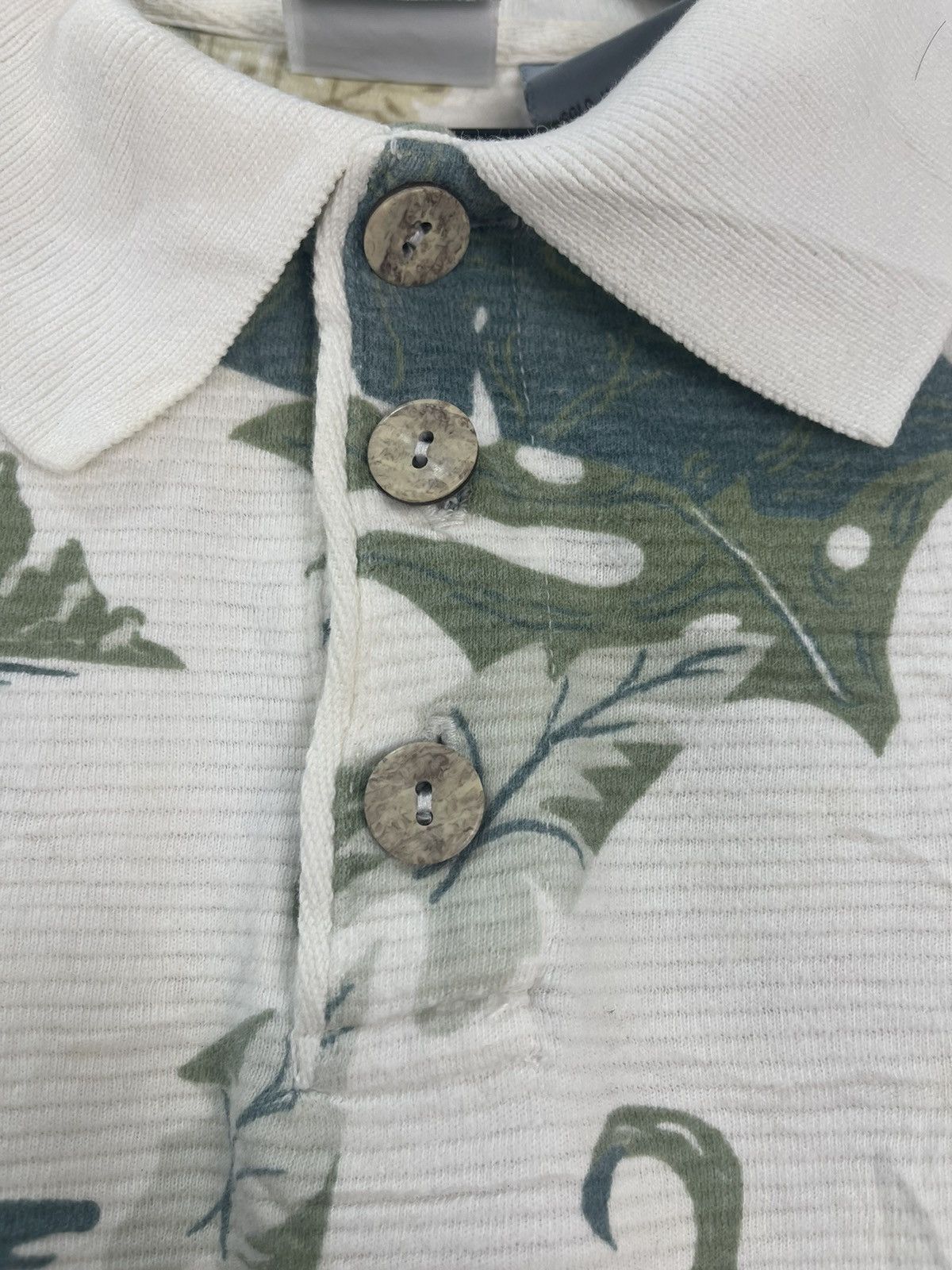 Vintage SUMMER HAWAIIAN COLLAR CAMP TSHIRT Size US XL / EU 56 / 4 - 5 Thumbnail