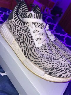 Adidas nmd hot sale r1 zebra