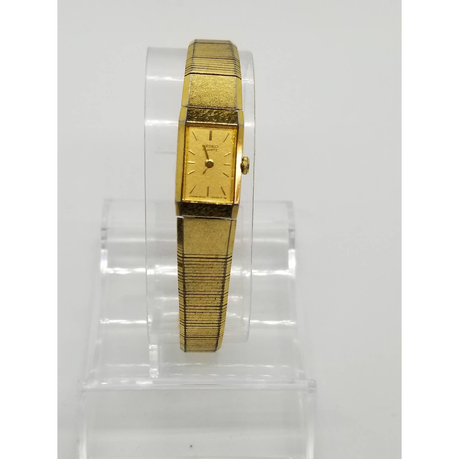 Seiko Vintage Women's purchases Watch 2E20-5029