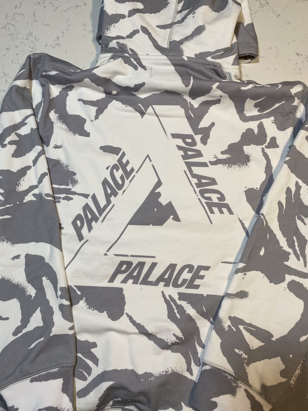 image of Palace Pealed Grey Camo Hoodie Large, Men's